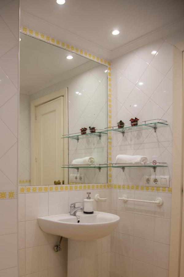 Ispal Apartment & Parking Seville Historic Center Vutse06601 Екстериор снимка