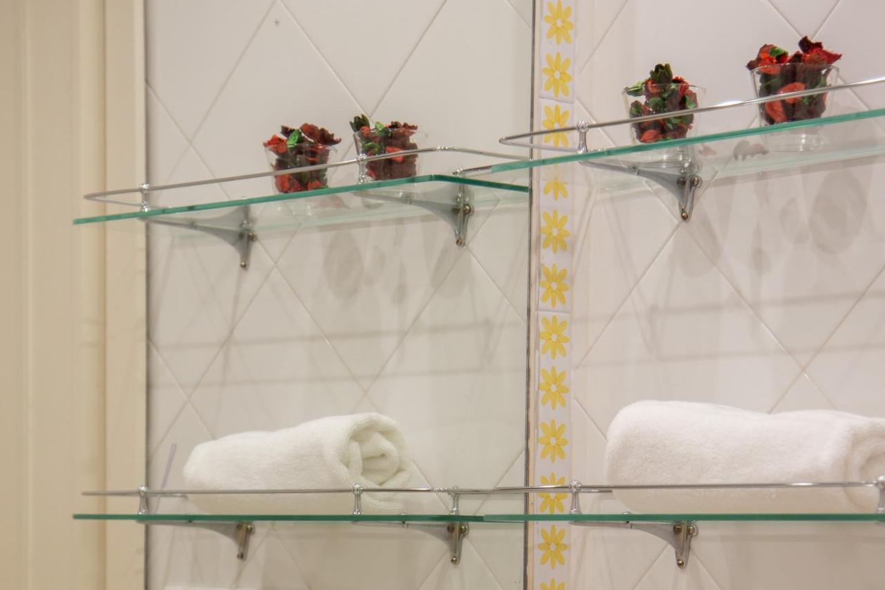 Ispal Apartment & Parking Seville Historic Center Vutse06601 Екстериор снимка